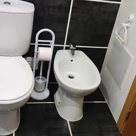 Apppt Apartment *